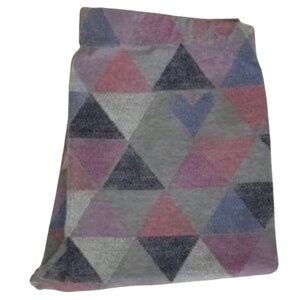 NWT SO triangles & hearts leggings